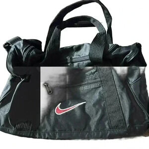 Vintage Nike Training Duffle Bag Mens Black Small Swoosh Pockets Athleisure Gym